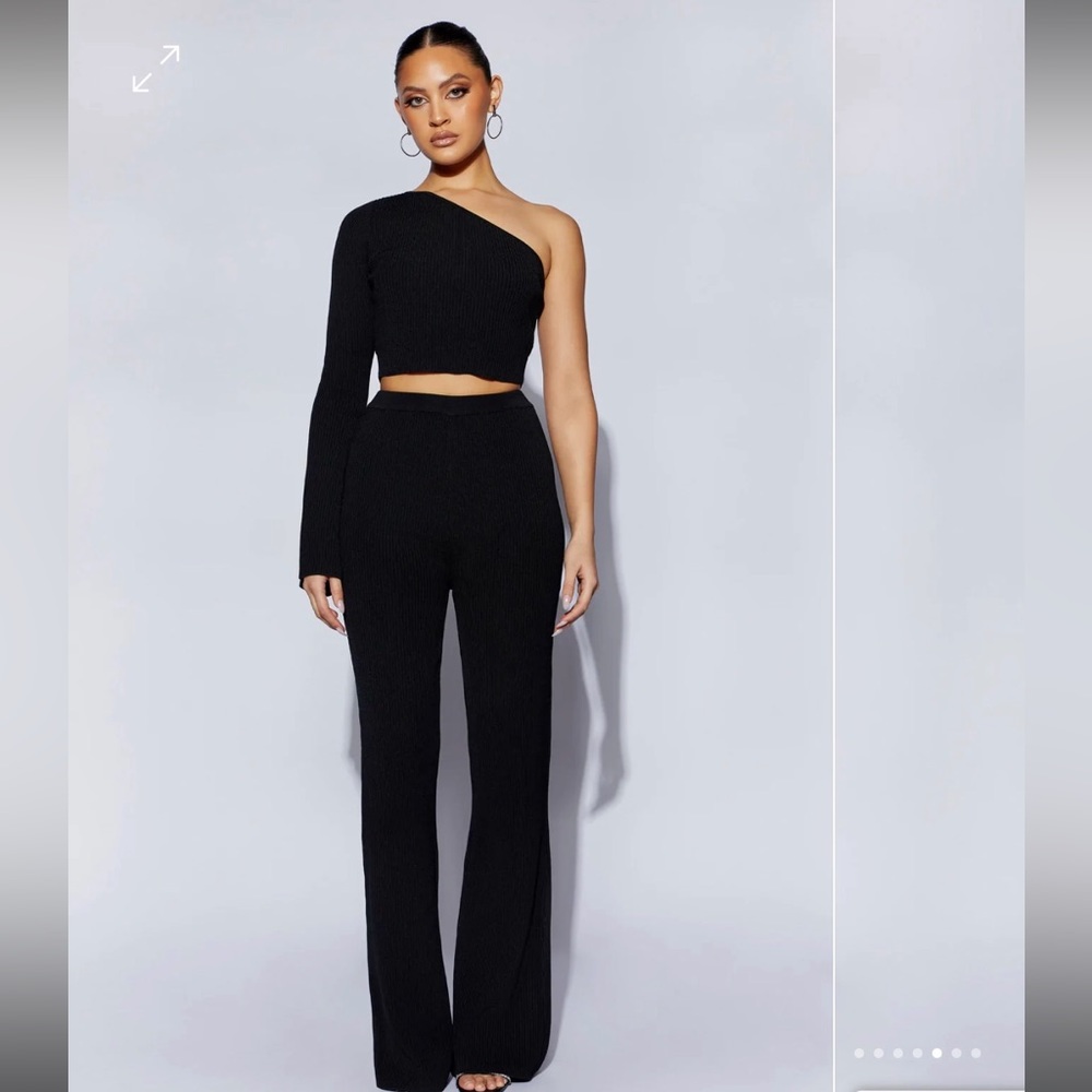 🏆 NWT - Meshki SET Rue in Black